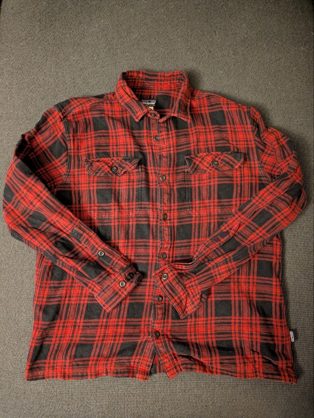 Patagonia Red and Black Plaid Fjord Flannel Men's L